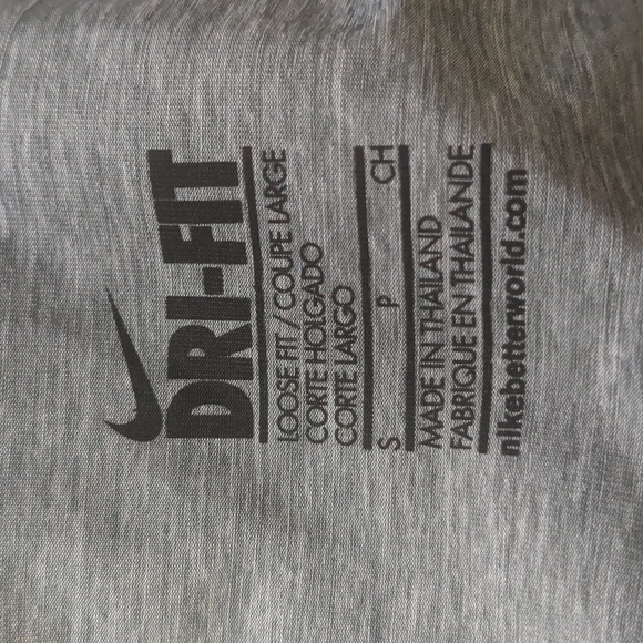 Nike Dri-Fit women's small running workout tank - Picture 5 of 7